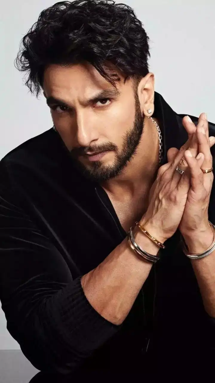 https://www.mobilemasala.com/photo-stories/hbd-ranveer-singh-here-is-the-journey-of-the-birthday-boy-s365